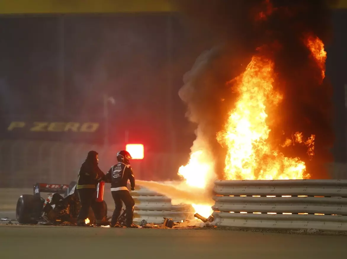 Romain Grosjean Foto zur News: Warum es beim Unfall von Romain Grosjean gebrannt hat