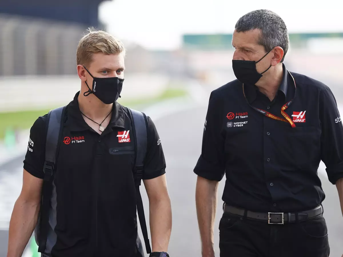Mick Schumacher Foto zur News: Erst Michael, dann Mick: "Für das Team ist es sehr emotional", sagt Steiner