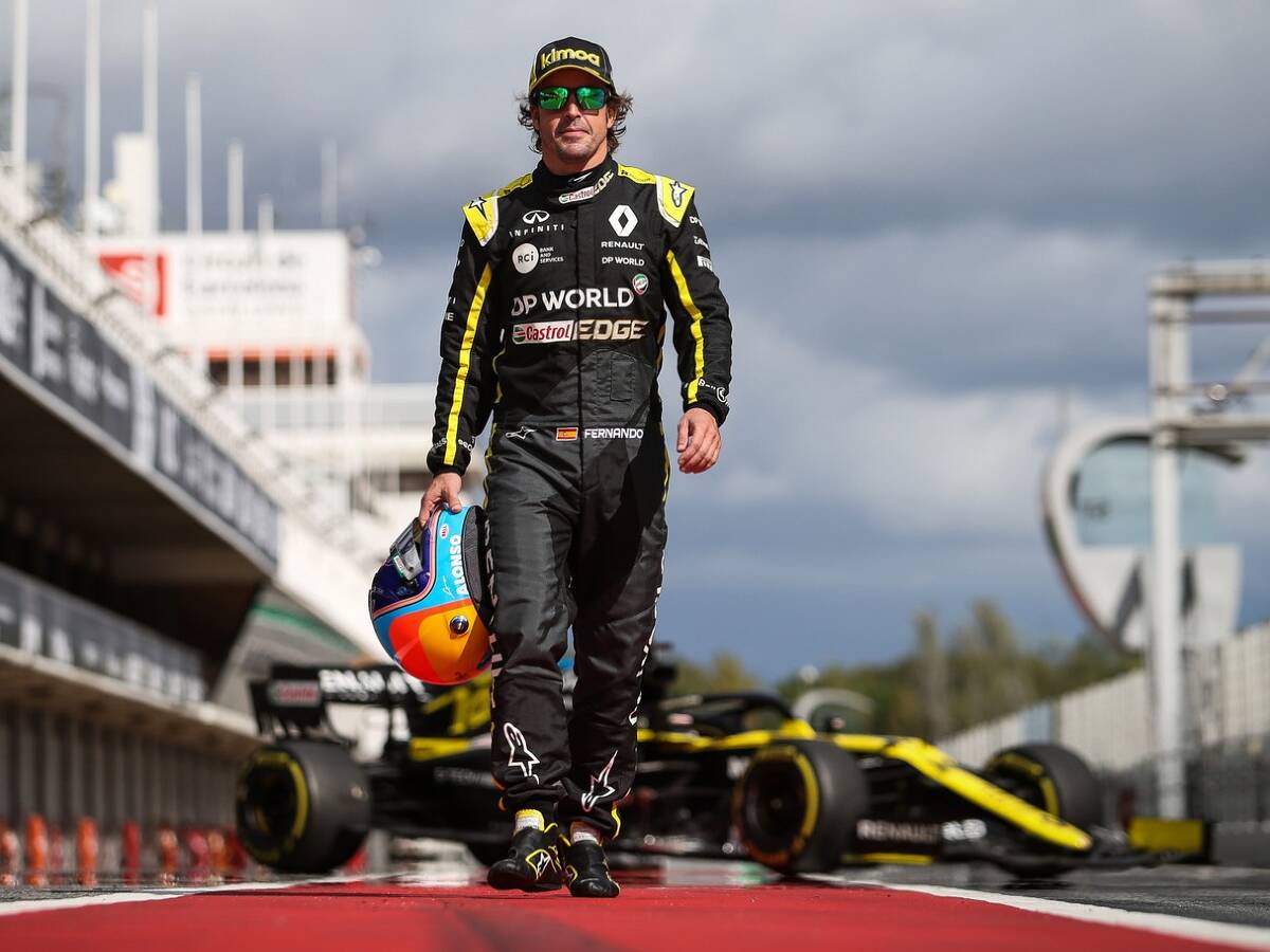 Foto zur News: Kontroverse FIA-Entscheidung: Fernando Alonso beim "Young-Driver-Test"