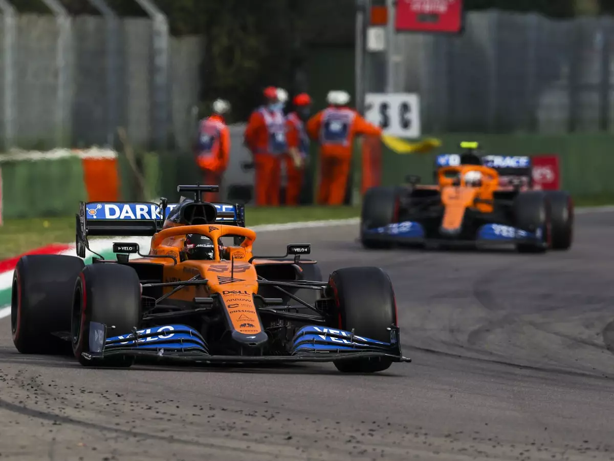 Carlos Sainz, Lando Norris Foto zur News: Carlos Sainz: Würde eine Teamorder zum Wohle McLarens akzeptieren