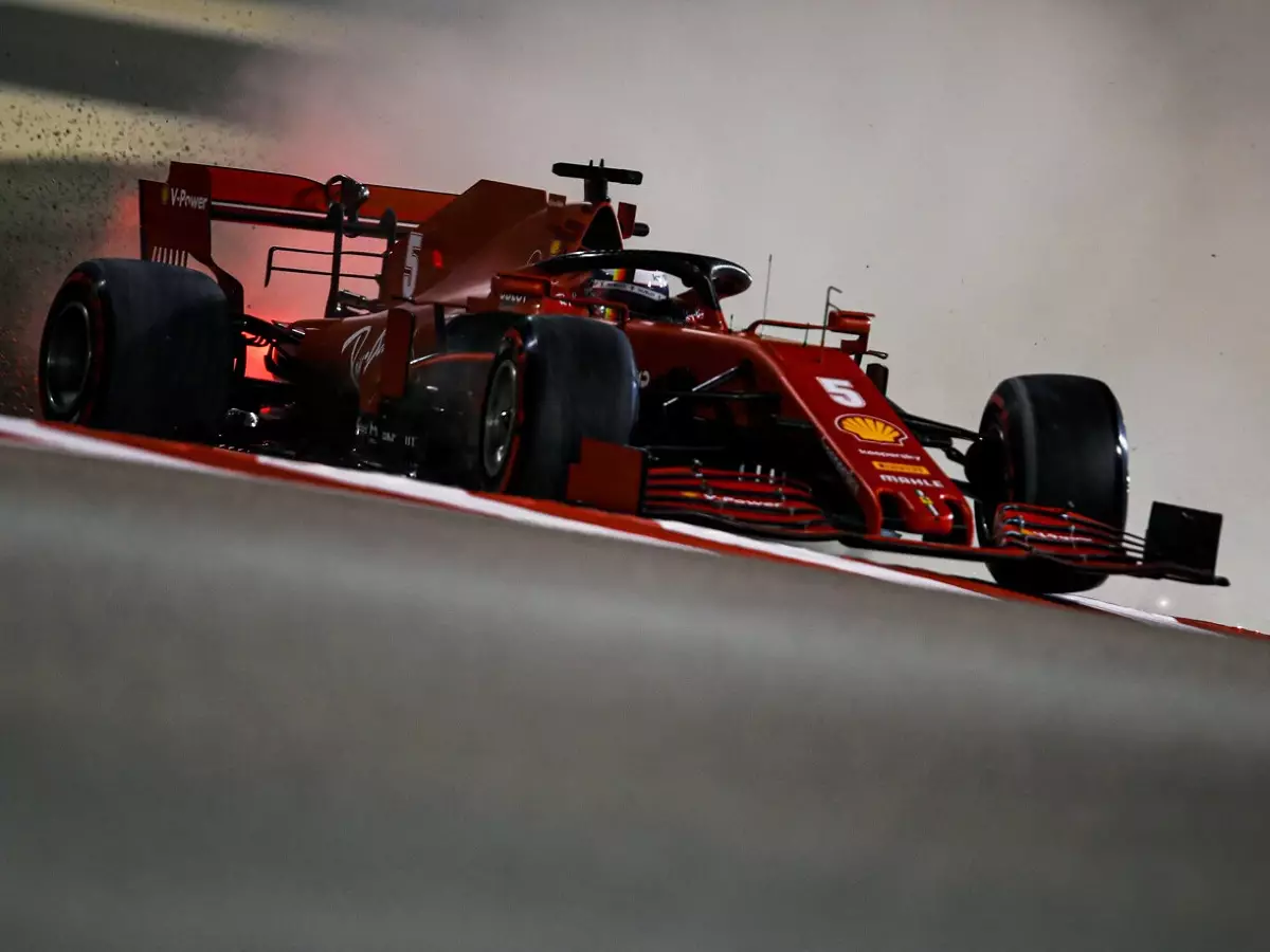 Sebastian Vettel Foto zur News: Mit dem Set-up verzockt: Q1 "keine große Hürde" für Sebastian Vettel