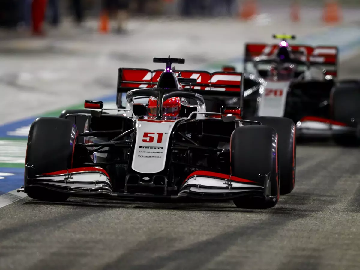 Foto zur News: Fittipaldis F1-Debüt: Magnussen ins Q2 gezogen, jetzt Zielankunft anvisiert