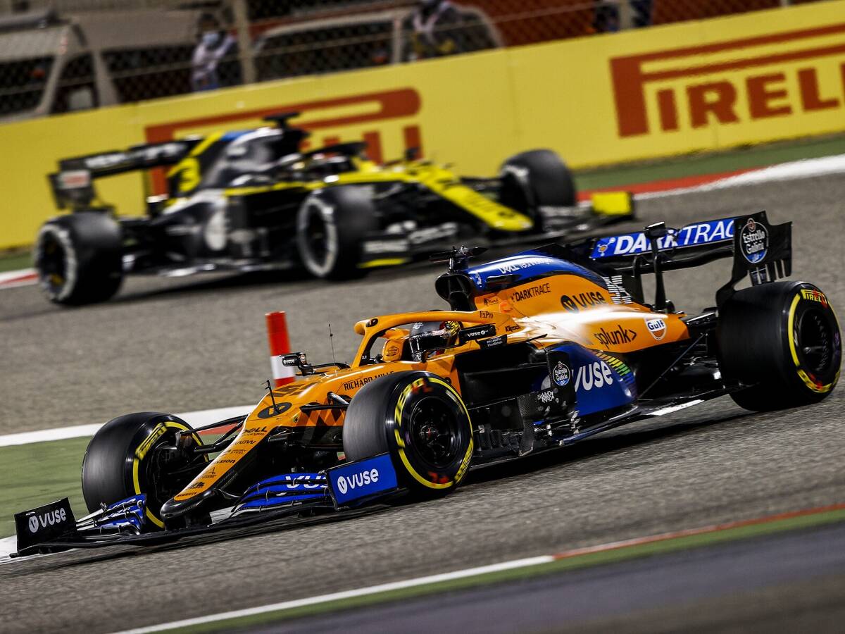 Foto zur News: McLaren: Späte Safety-Car-Phase bremste Carlos Sainz "auf der Jagd" aus