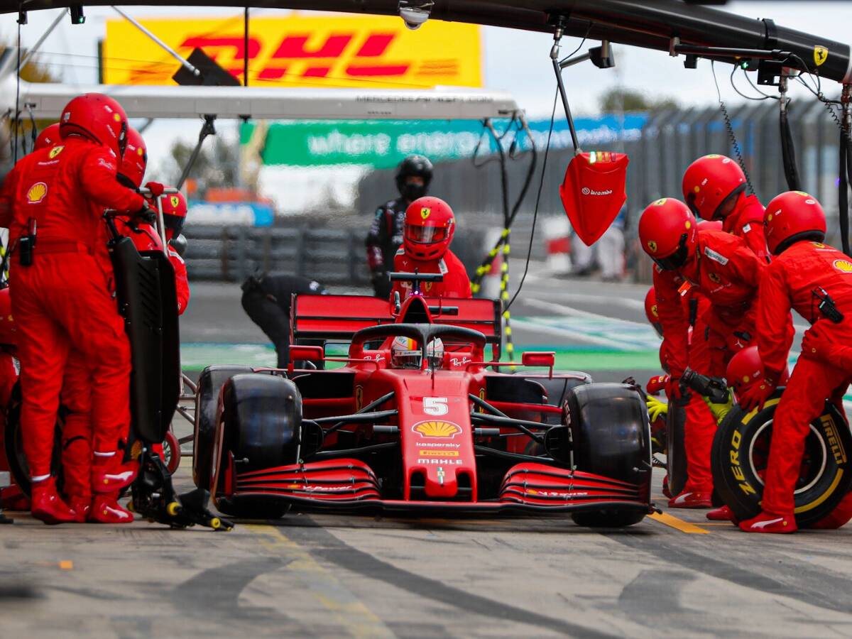Foto zur News: Ferrari erklärt Grund für schlechte Formel-1-Boxenstopps