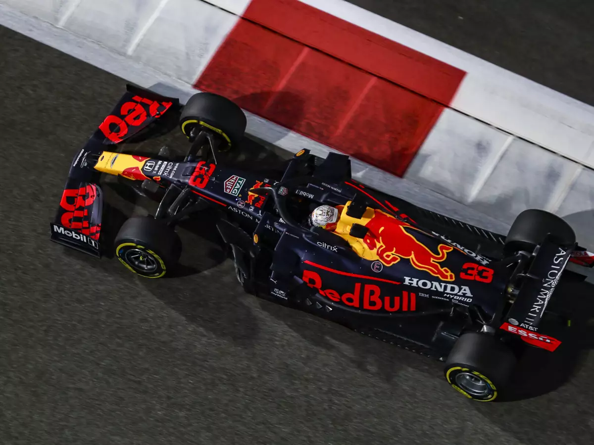 Foto zur News: Christian Horner: Nur 40 Prozent am RB16B werden neu sein