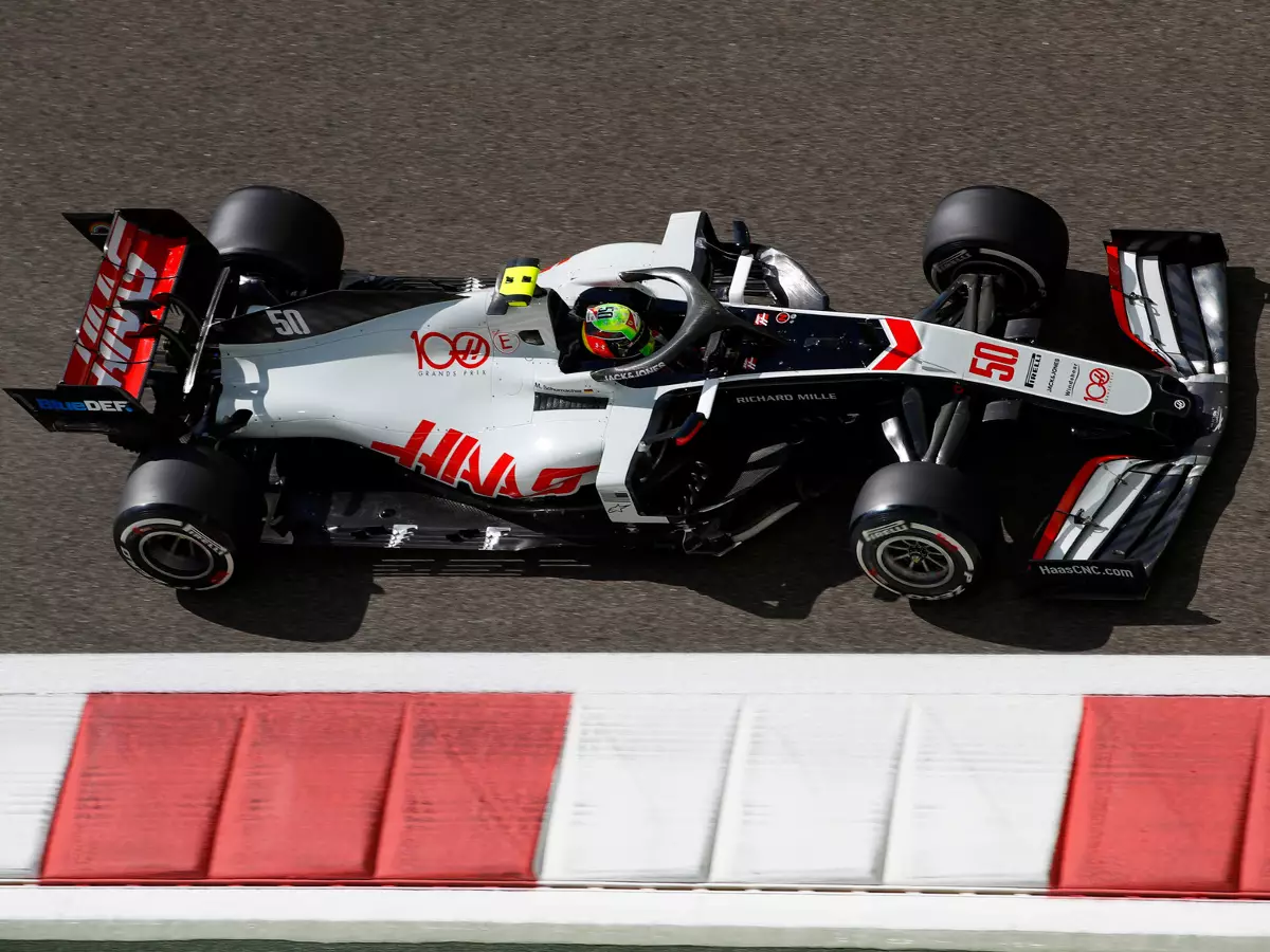 Foto zur News: Günther Steiner: Mick Schumacher "hat einen fantastischen Job gemacht"