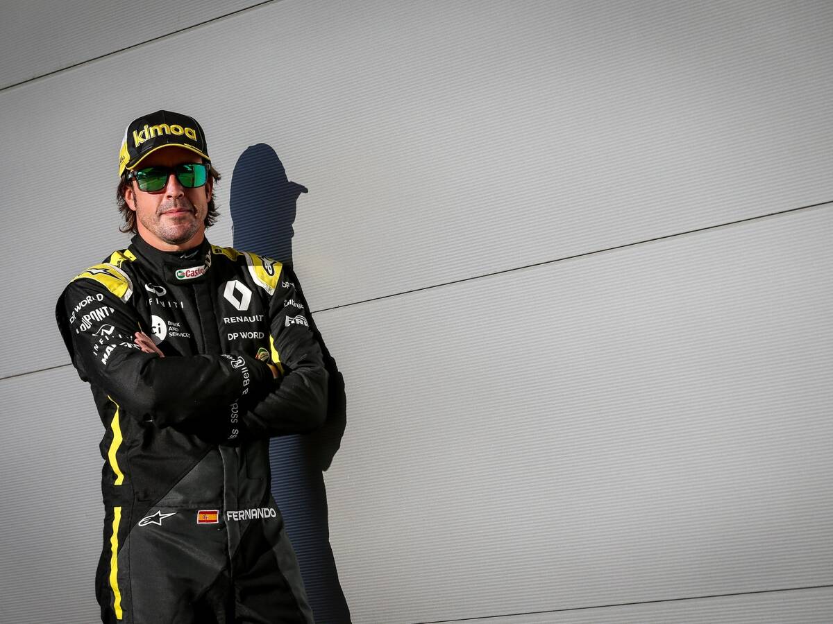 Foto zur News: Formel-1-Fahrer Ocon: "Alonso sieht immer noch aus wie 20"