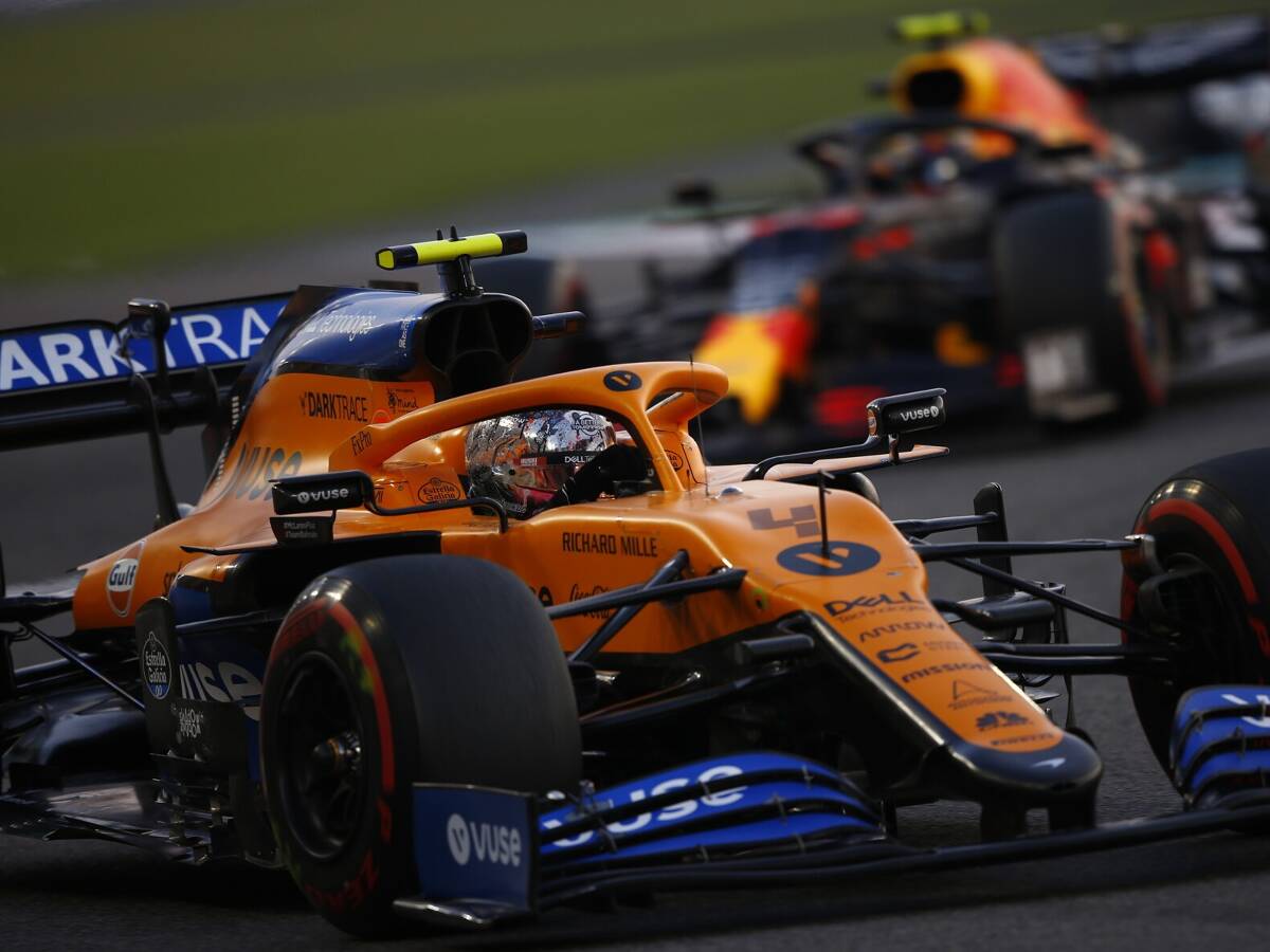 Foto zur News: Formel 1 2021: Hamilton wünscht sich Dreikampf mit McLaren