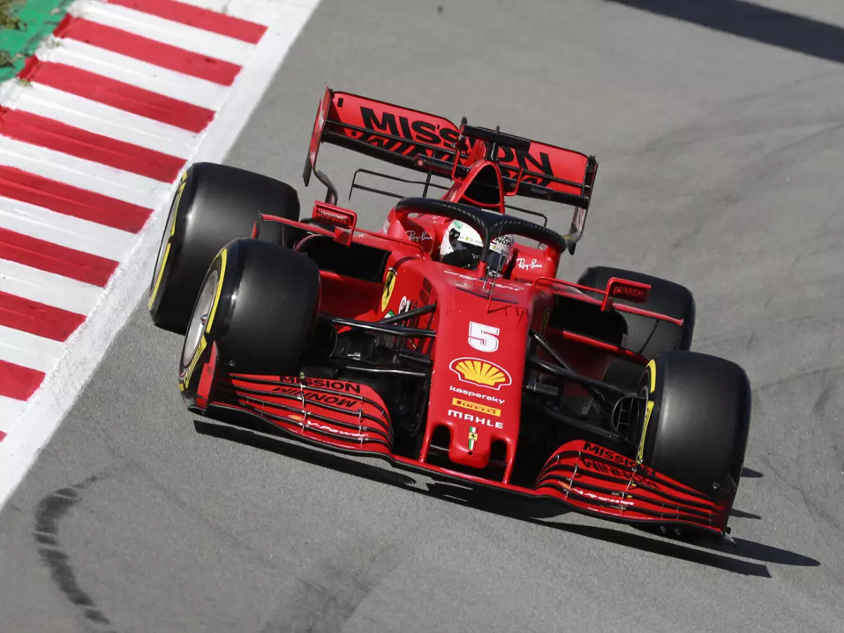 Sebastian Vettel Foto zur News: Ferrari: Schon bei den Wintertests Anzeichen für Sorgen