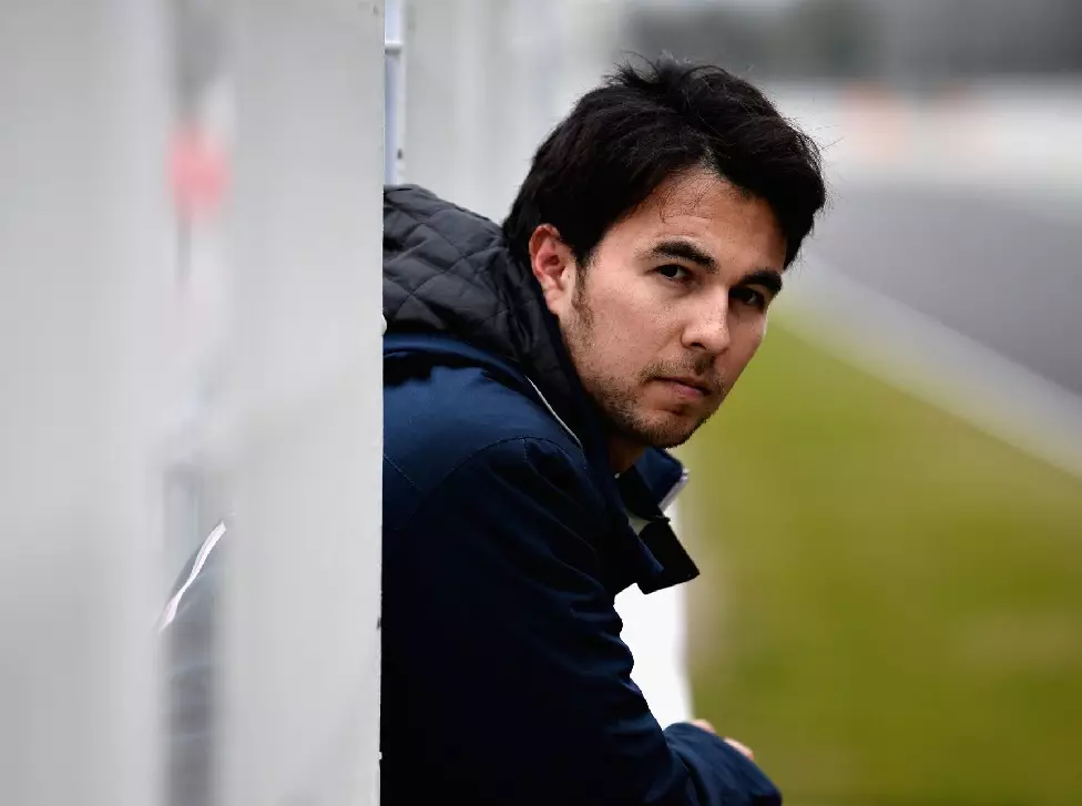 Sergio Perez Foto zur News: Perez bei Red Bull: "Wird aufregend, ihn gegen Max zu sehen"
