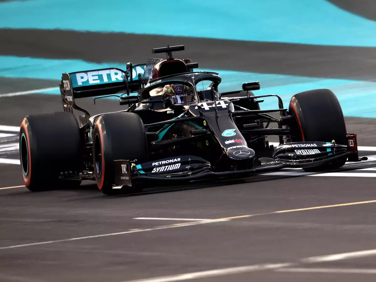 Foto zur News: Mercedes: Abu-Dhabi-Rennen zugunsten der Testfahrten geopfert?