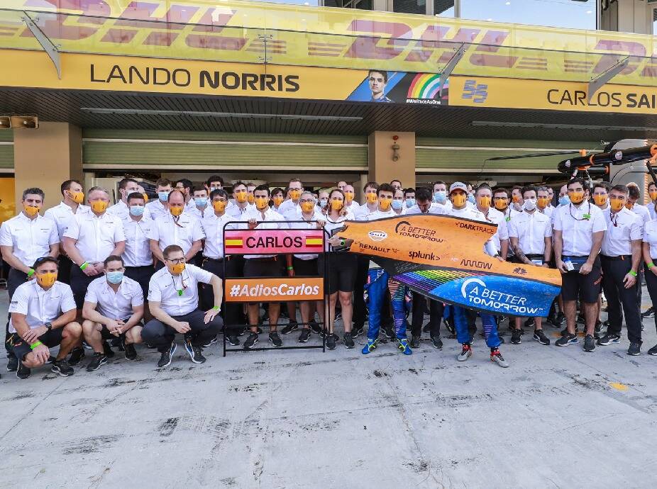 Foto zur News: Sainz blickt auf McLaren-Jahre zurück: "Mehr denn je Spaß am Rennfahren"