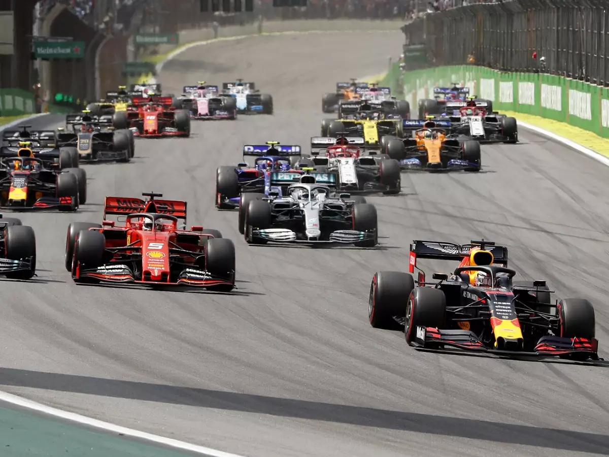 Max Verstappen, Lewis Hamilton, Sebastian Vettel Foto zur News: Wackelt das Formel-1-Rennen? Richter setzt neuen Sao-Paulo-Vertrag aus