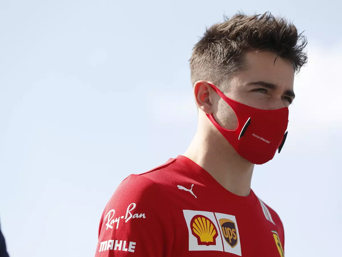 Foto zur News: Nächster Coronafall in der Formel 1: Charles Leclerc positiv getestet