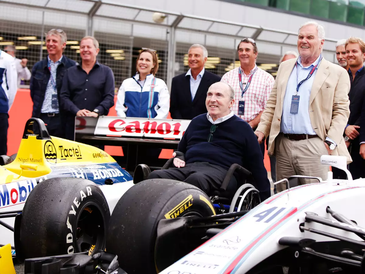 Paul di Resta, Claire Williams, Riccardo Patrese, Frank Williams, Nigel Mansell, Patrick Head, Nico Rosberg, David Coulthard Foto zur News: Auch ohne die Williams': Rennstall will Familien-Feeling behalten