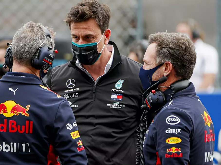 Toto Wolff, Christian Horner Foto zur News: Formel 1 2021: Die aktuellen Teamchefs im Statistik-Vergleich