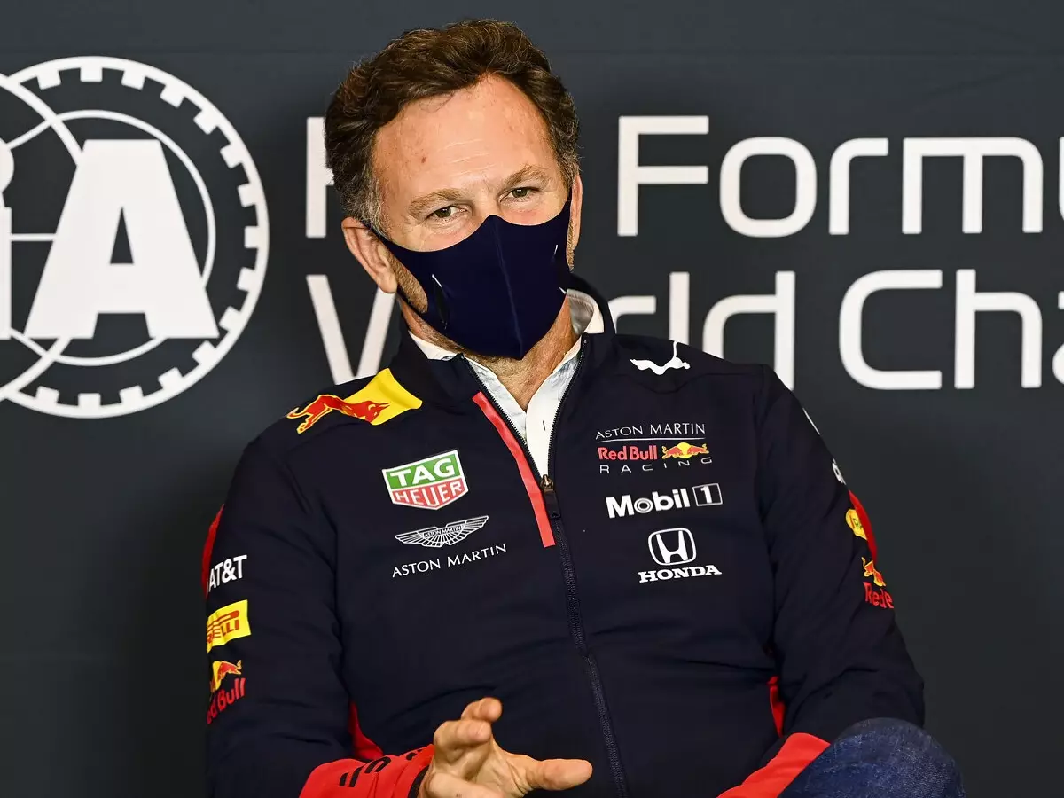 Christian Horner Foto zur News: Red Bulls Motorenprogramm: Personalsuche läuft auf Hochtouren