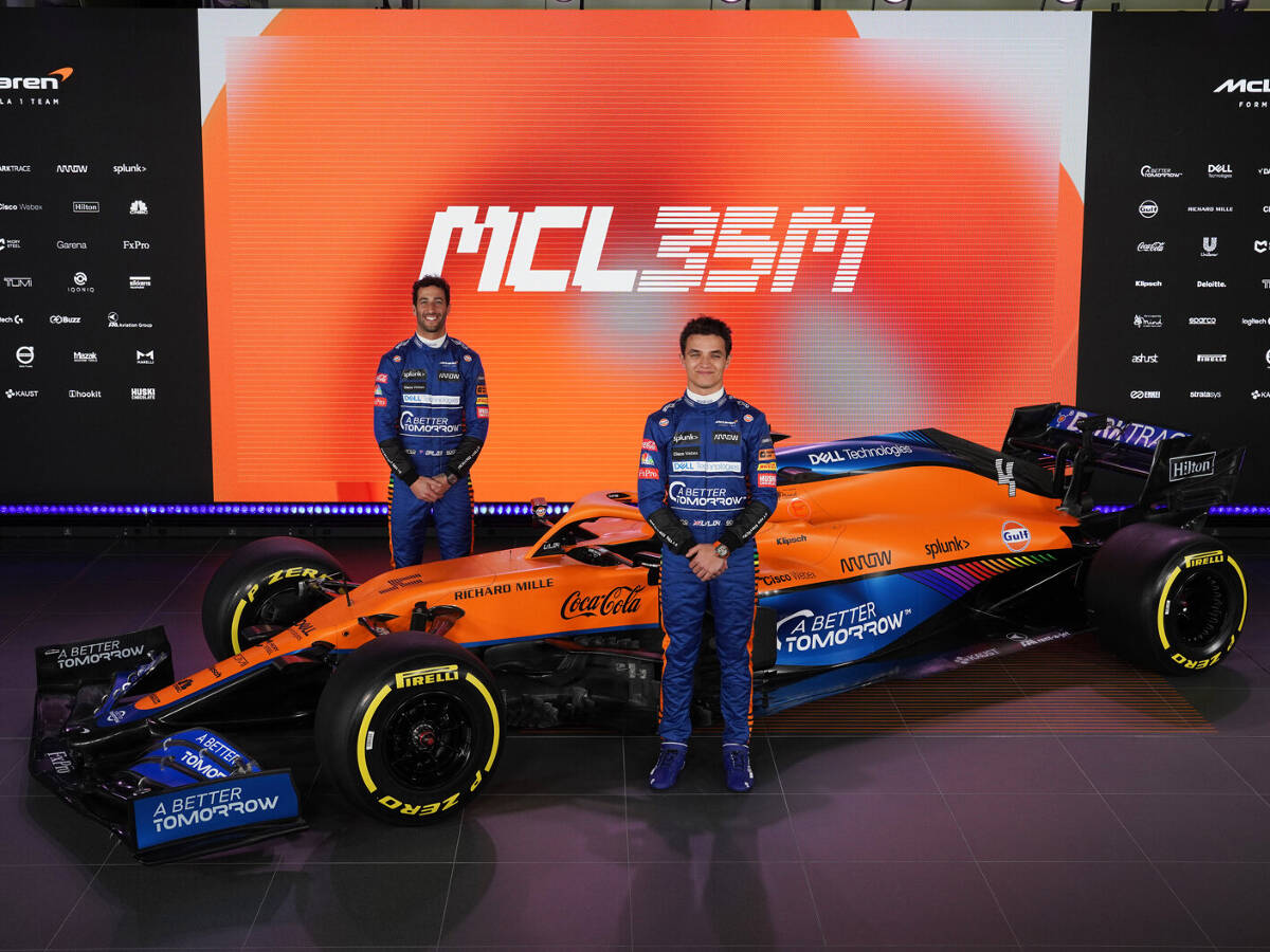 Foto zur News: F1-Präsentationen 2021: McLaren gibt Startschuss mit dem MCL35M