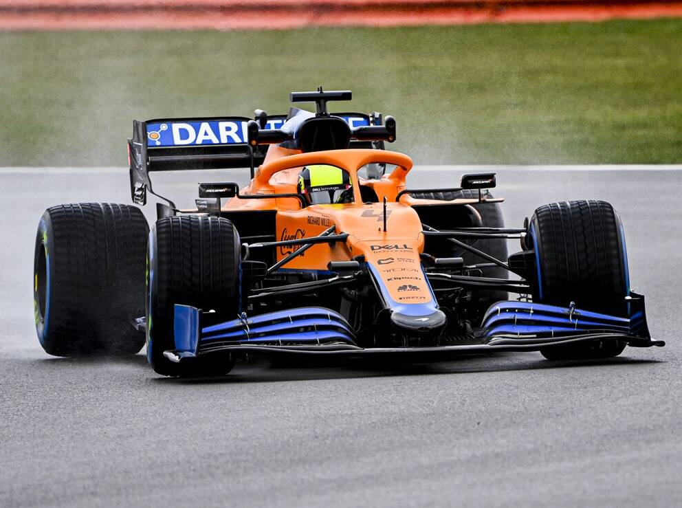 Foto zur News: McLaren-Mercedes-MCL35M-Shakedown: "Fühlt sich etwas anders an"