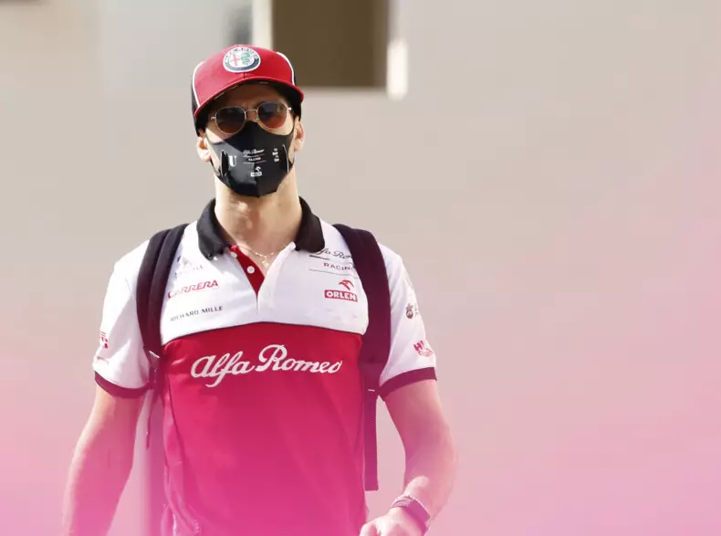 Foto zur News: Antonio Giovinazzi träumt: Mit Alfa Romeo auf's Podium