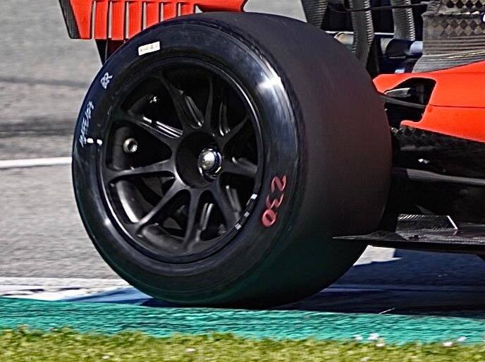 Foto zur News: Pirelli-Test mit Ferrari in Jerez: Leclerc #AND# Sainz legen mehr als 300 Runden zurück