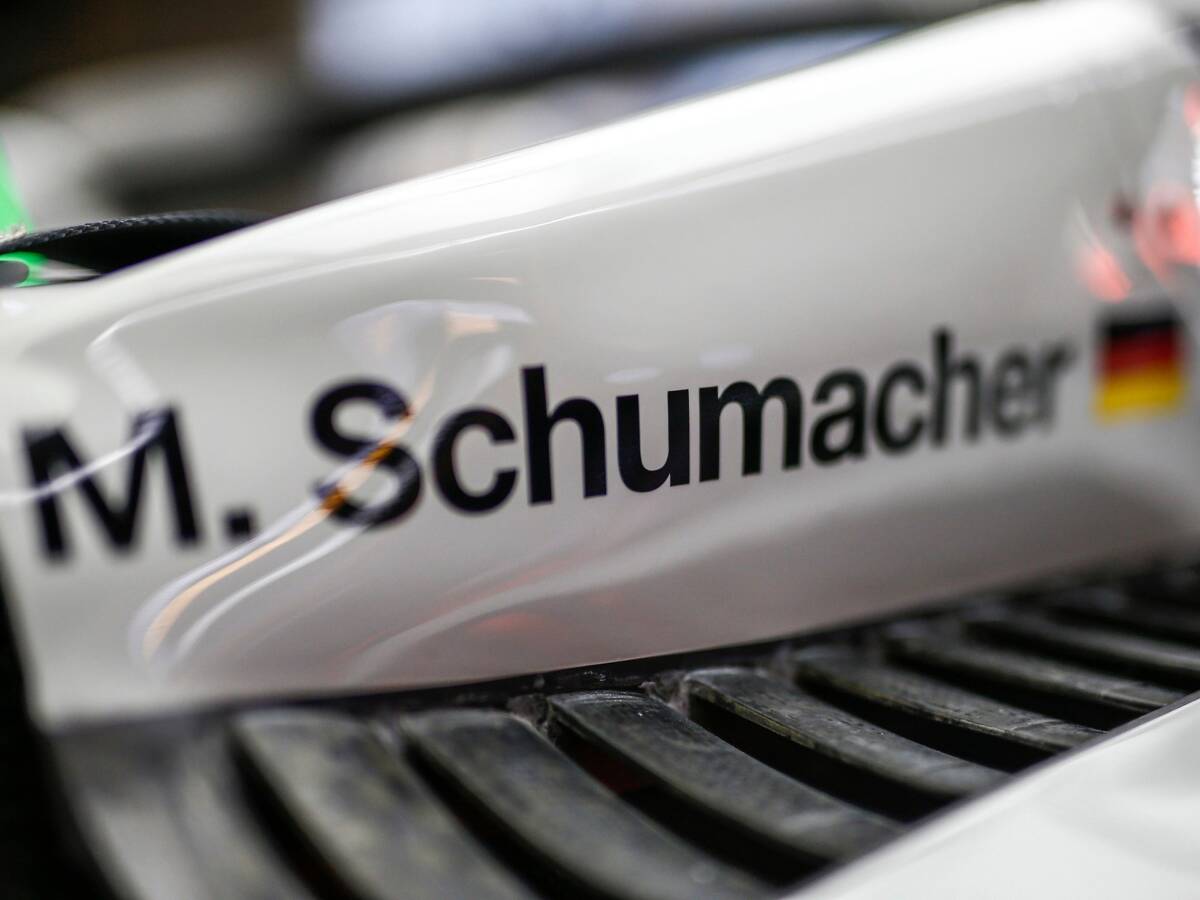 Foto zur News: Formel-1-Launches 2021: Mick Schumachers Haas kommt im März