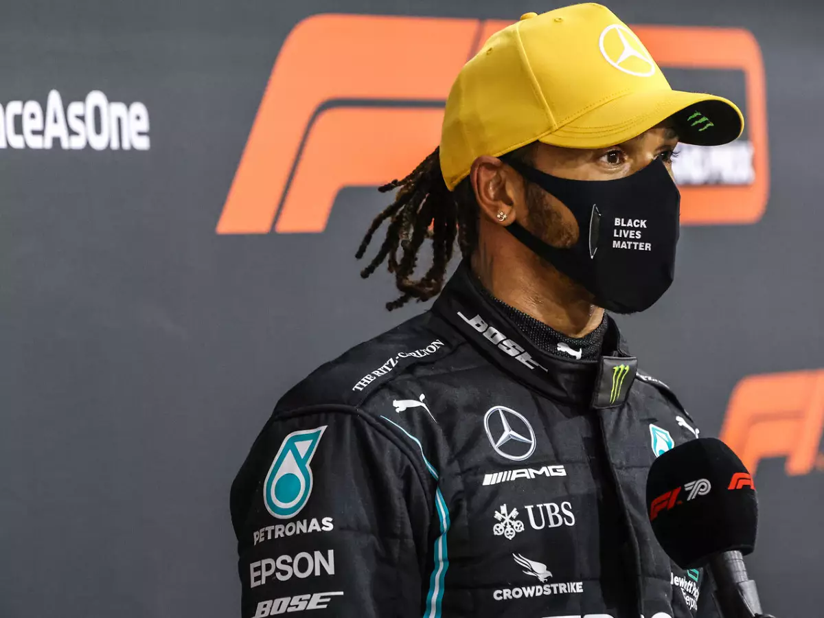 Lewis Hamilton Foto zur News: Warum Lewis Hamilton erst 30 Simulator-Runden im W12 gedreht hat