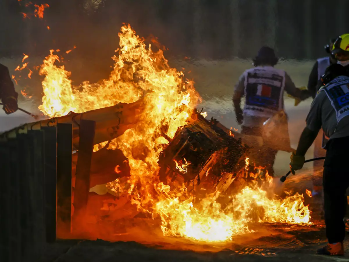 Foto zur News: Untersuchung von Grosjean-Unfall abgeschlossen: So kam es zum Feuer