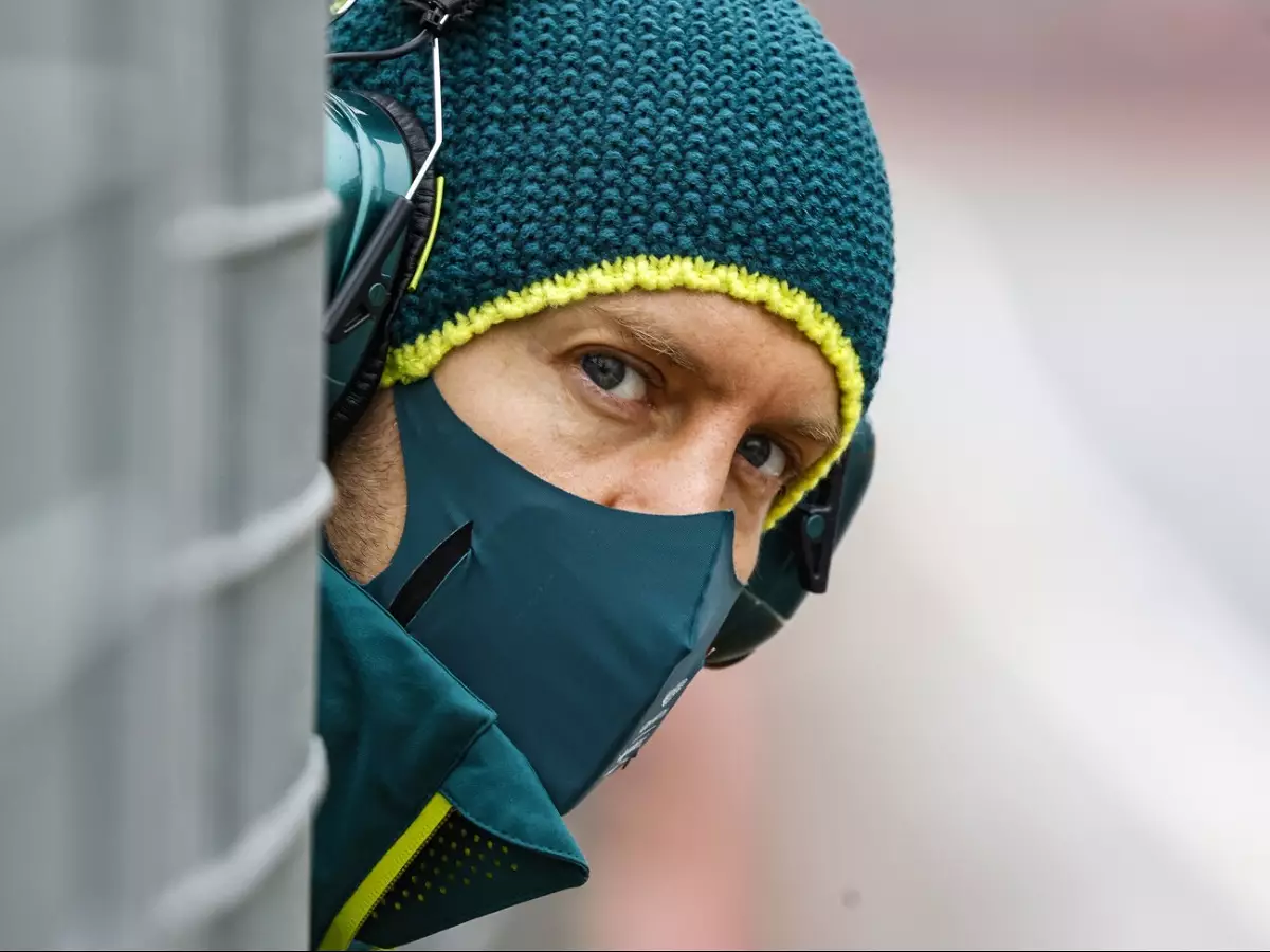 Sebastian Vettel Foto zur News: Vettel wittert Chance mit Aston Martin: "Die fetten Jahre sind vorbei"