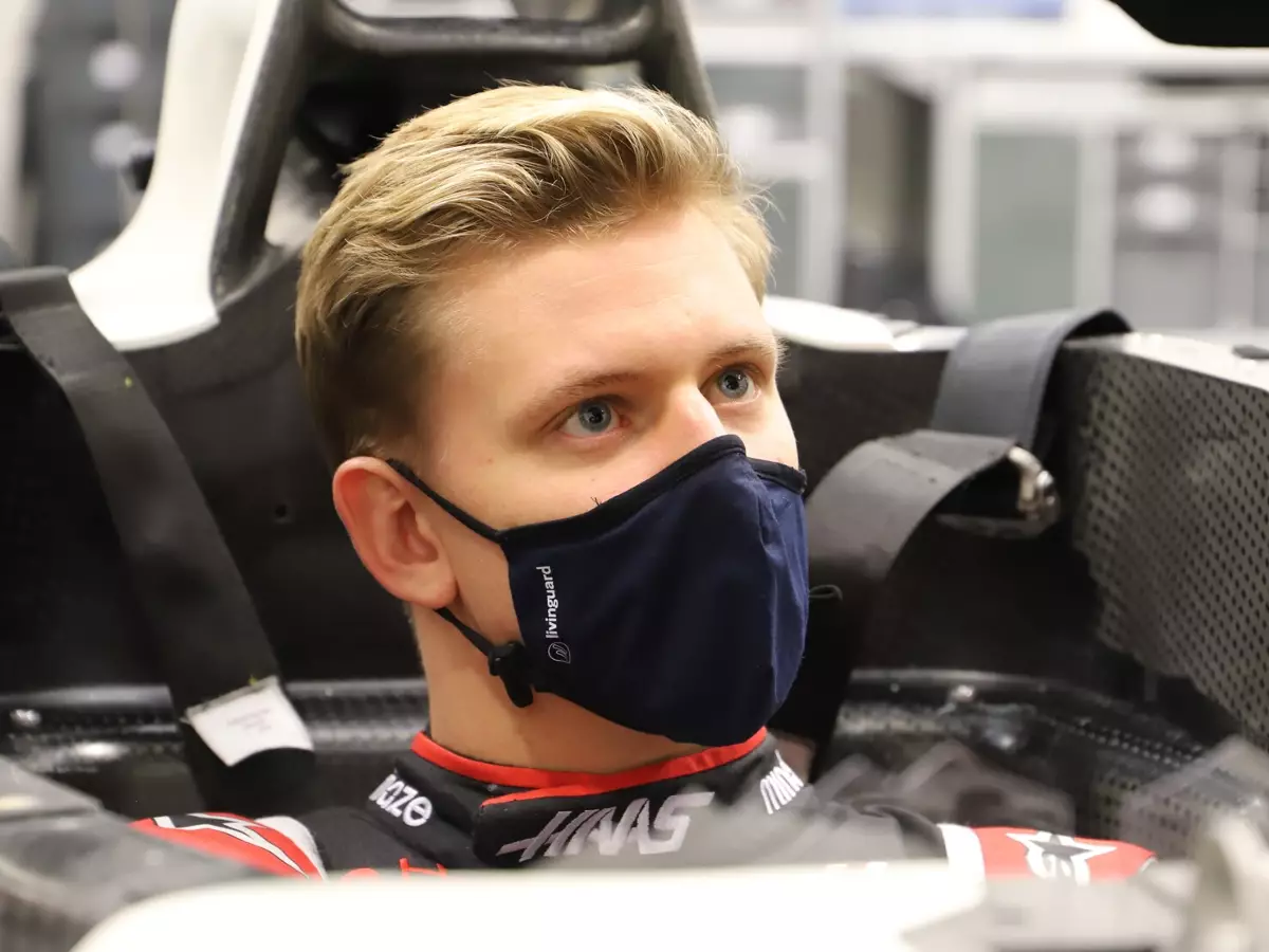 Foto zur News: Nico Hülkenberg: 2021 "Kein einfaches Jahr" für Mick Schumacher