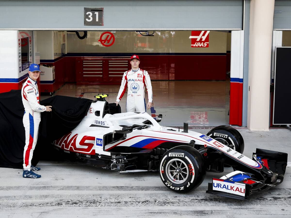 Foto zur News: Erstes Formel-1-Auto von Mick Schumacher: Haas zeigt VF-21