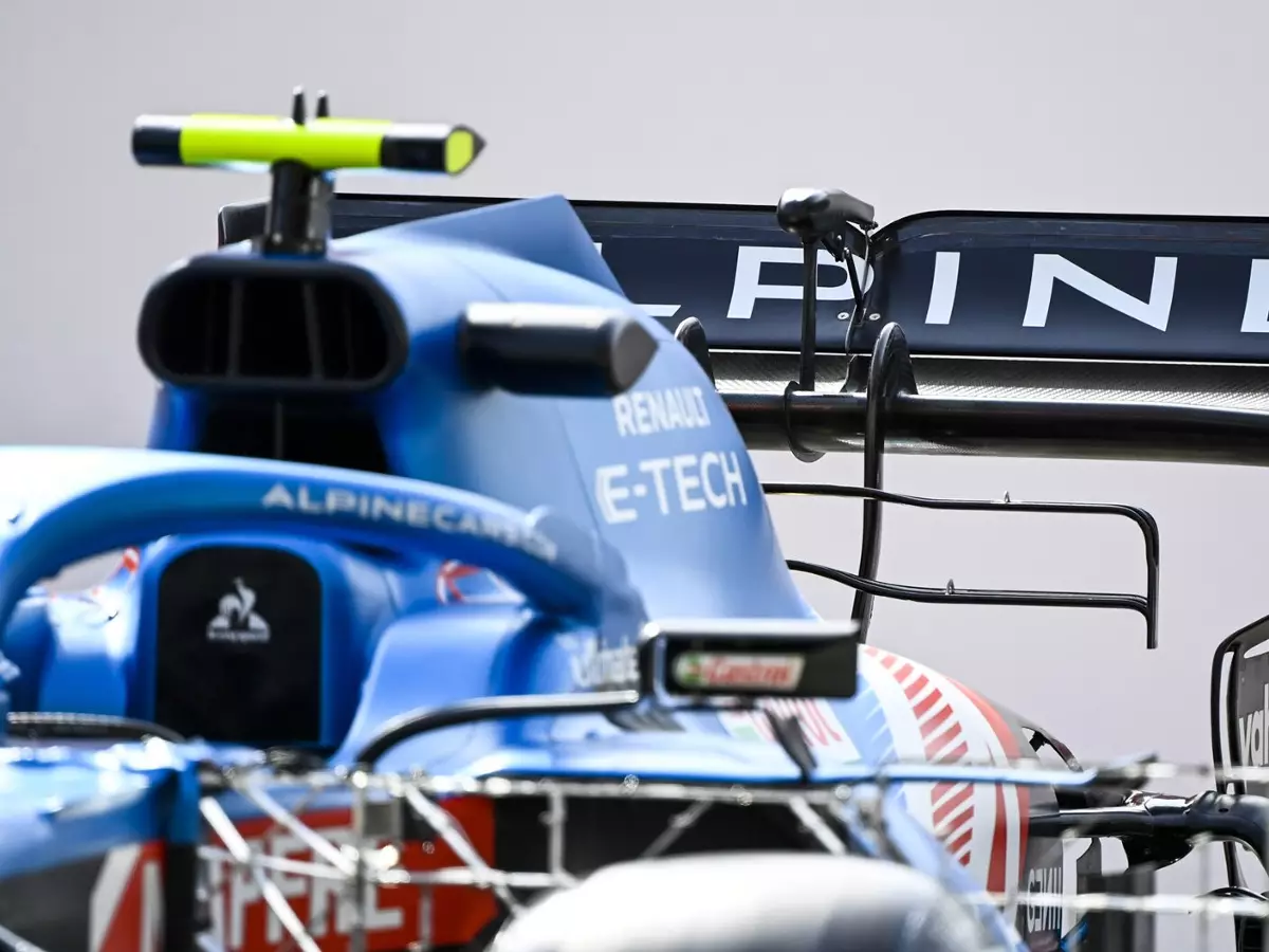 Alpine A521 Foto zur News: Formel-1-Technik erklärt: Die "dicke" Airbox am Alpine A521