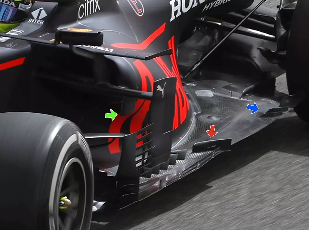 Sergio Perez, Unterboden Foto zur News: Formel-1-Technik 2021: Die Tricks am Red Bull RB16B