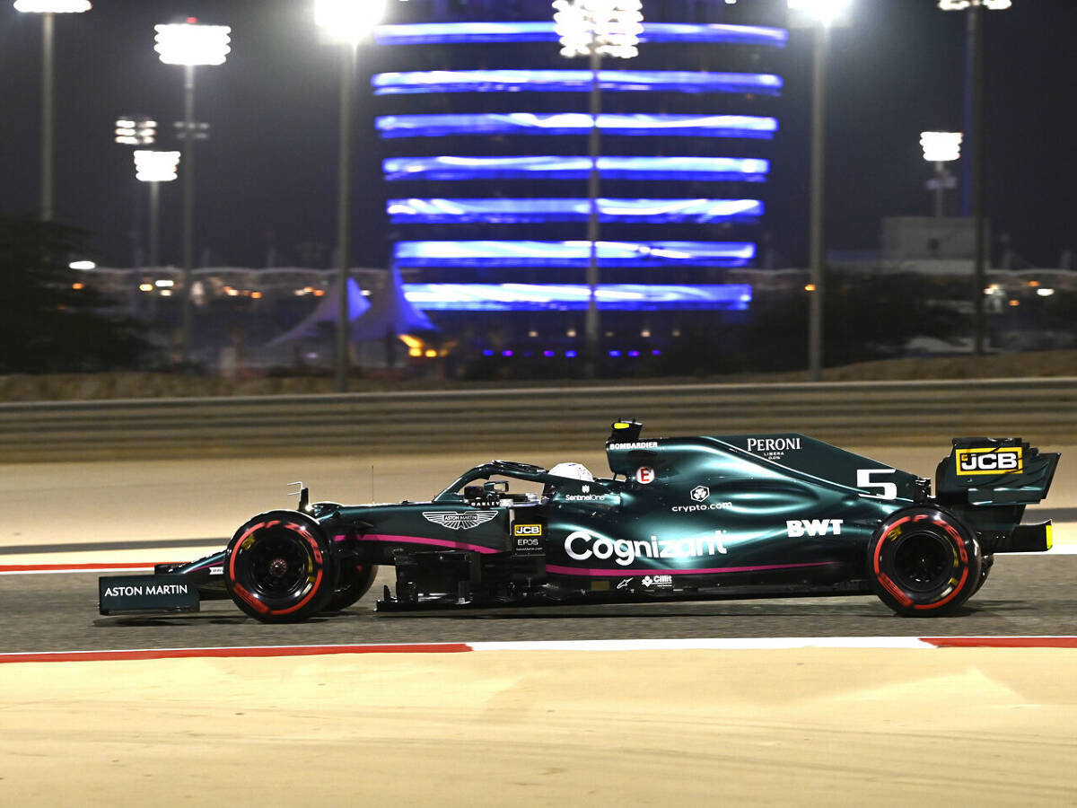 Foto zur News: Vettels Teamchef klagt: Regeländerung hat uns eine Sekunde gekostet!