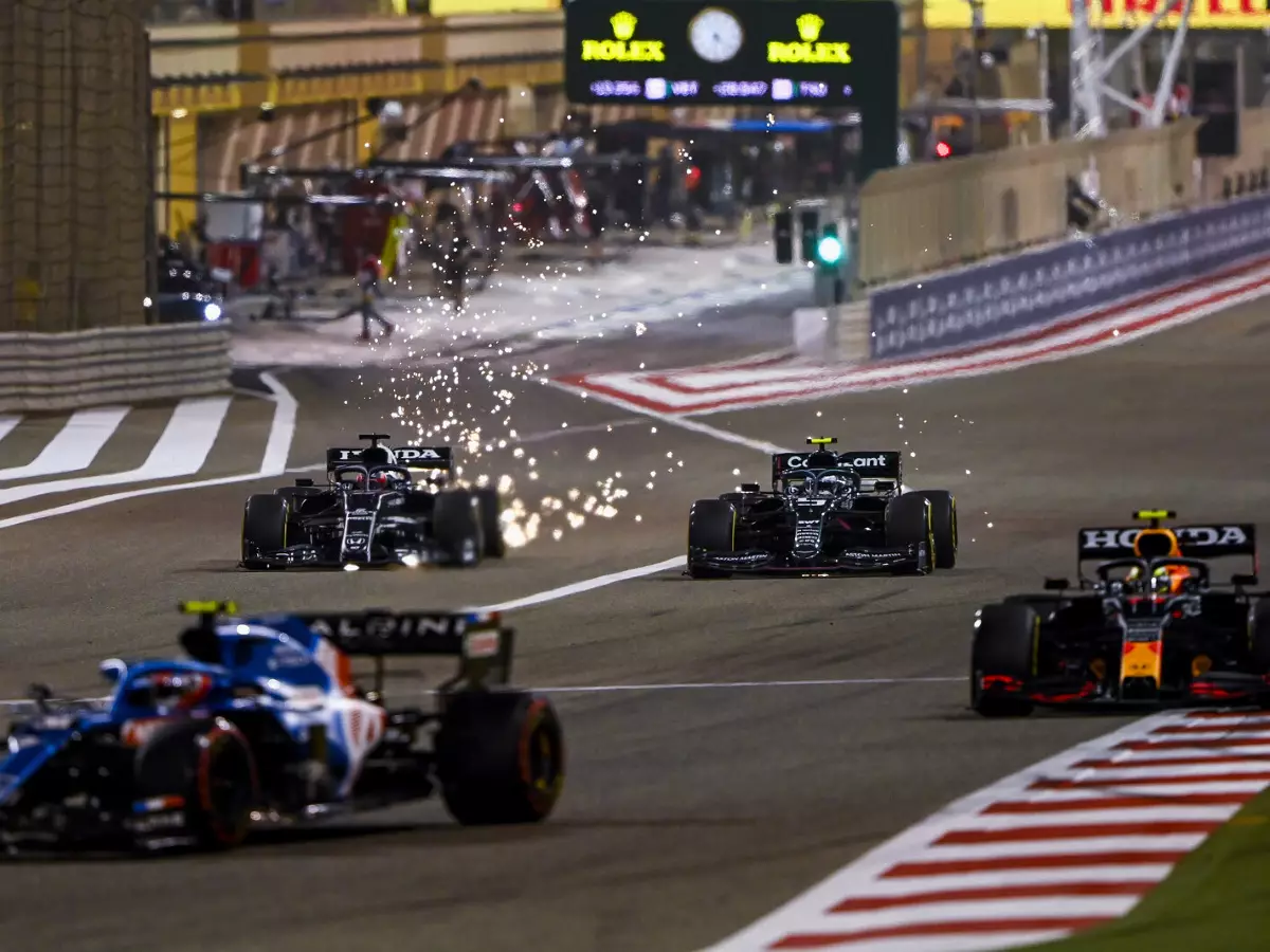 Esteban Ocon, Sergio Perez, Sebastian Vettel, Yuki Tsunoda Foto zur News: Ross Brawn über Yuki Tsunoda: "Der beste Rookie seit vielen Jahren!"