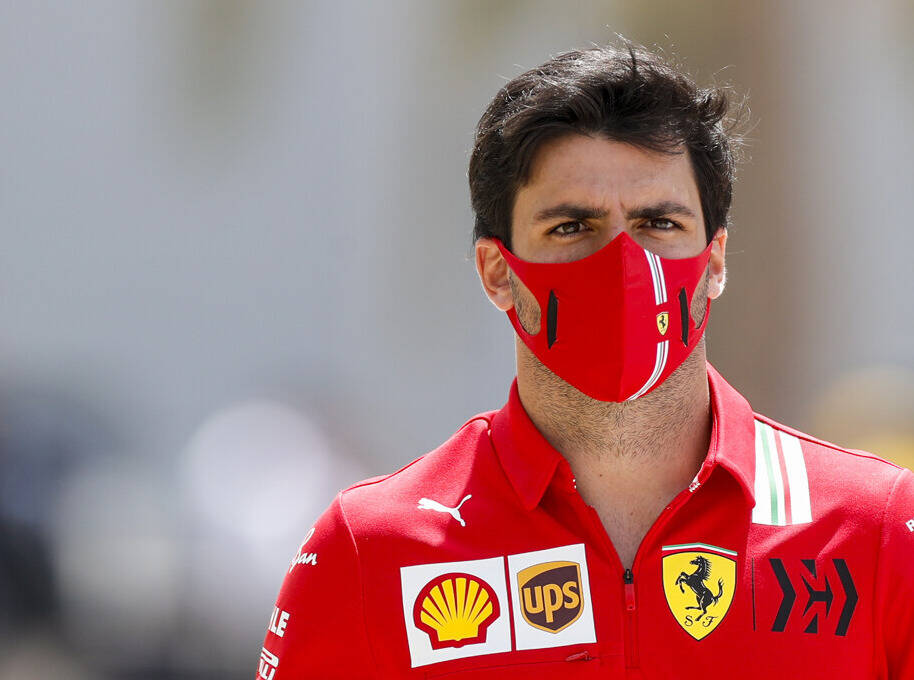 Foto zur News: Carlos Sainz: Ferrari war mit vielen Fabrikbesuchen überfordert