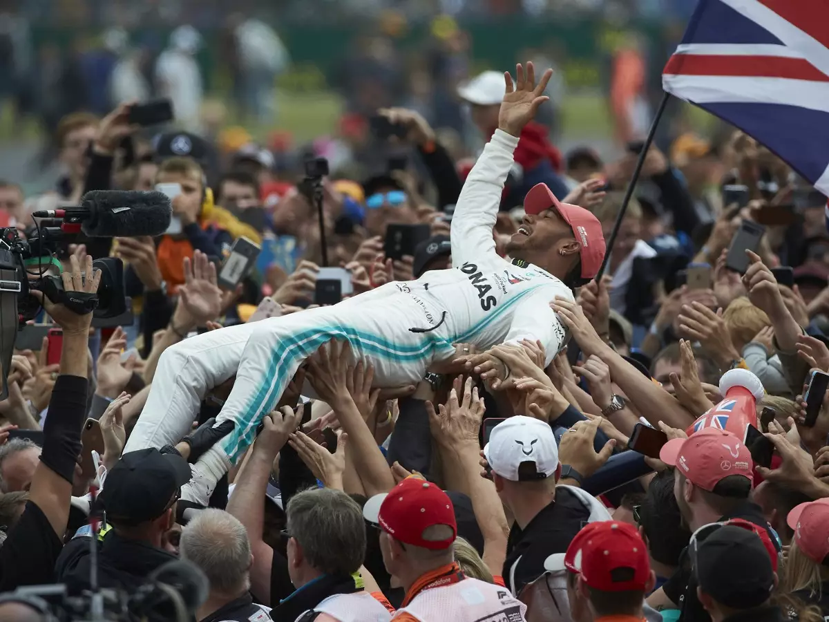 Foto zur News: Formel 1 mit Fans? Silverstone fordert Prüfung von Corona-Impfpass