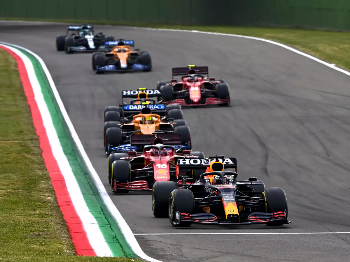 Max Verstappen, Charles Leclerc, Lando Norris, Pierre Gasly, Carlos Sainz Foto zur News: Runde 34 in Imola: Hat Leclerc hier die Chance auf den Sieg verspielt?