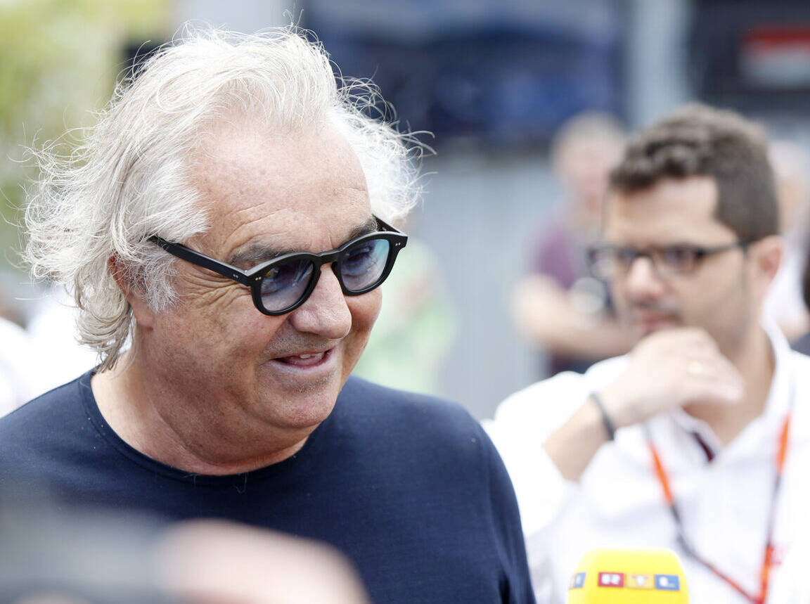 Foto zur News: Flavio Briatore: Ferrari sollte endlich mit den Ausreden aufhören