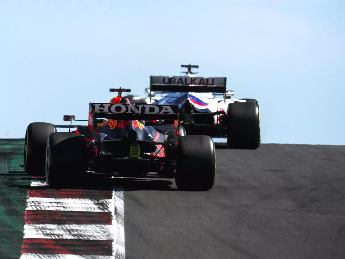 Nikita Masepin, Max Verstappen Foto zur News: Sprint-Qualifying: Warum Formel-1-Experte Anderson große Zweifel hat