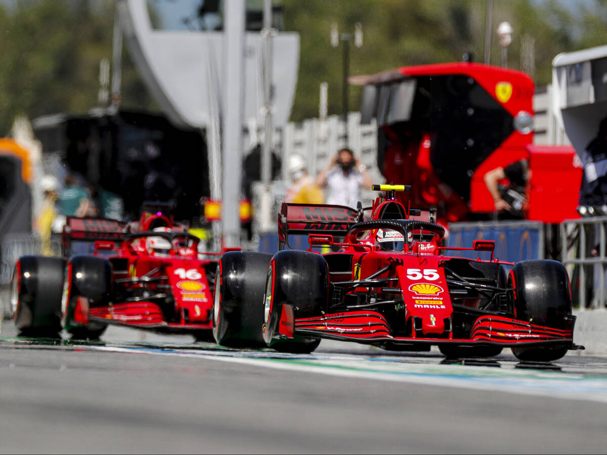 Foto zur News: Trotz P4 #AND# P6 für Ferrari im Barcelona-Quali: Lokalmatador Sainz besorgt