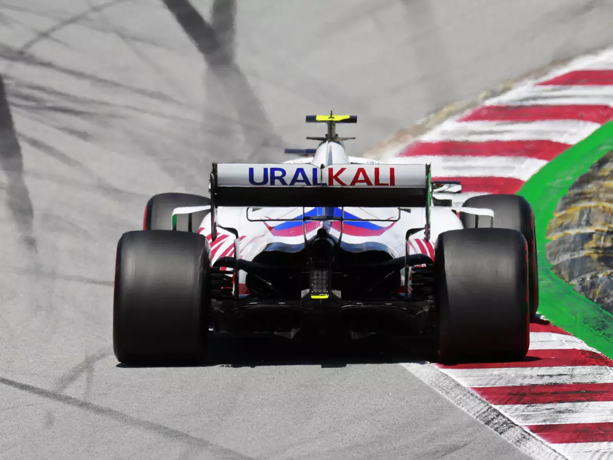 Mick Schumacher Foto zur News: Mick Schumacher: Q2-Ergebnisse 2021 sind "absolut realistisch"