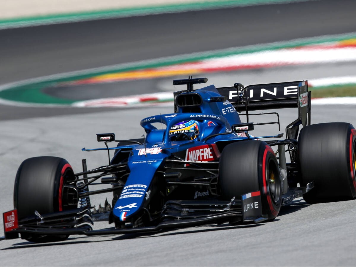 Foto zur News: Fernando Alonso gibt zu: Im Moment einfach langsamer als Ocon