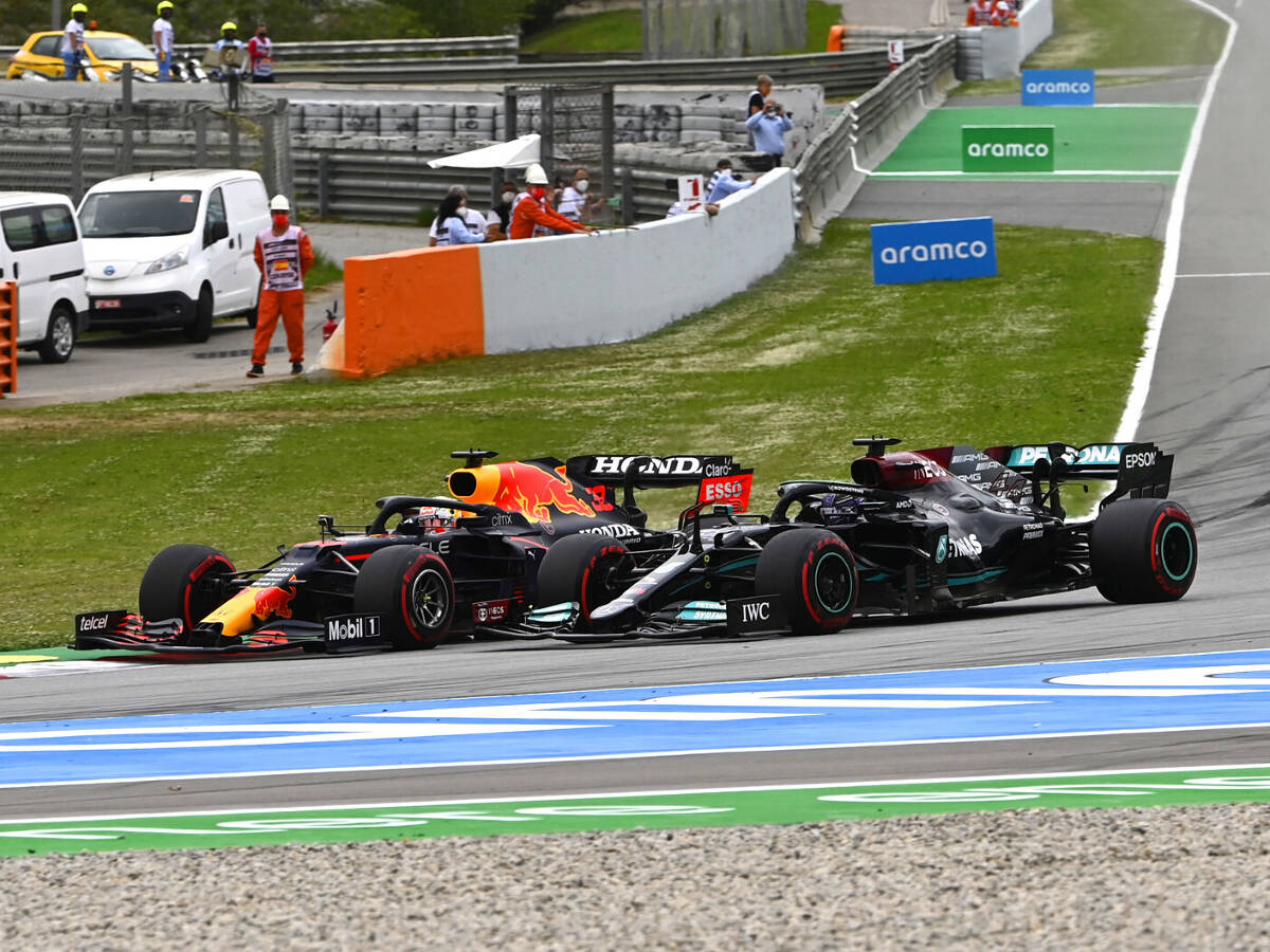 Foto zur News: Warum Lewis Hamilton den Start gegen Max Verstappen verlor