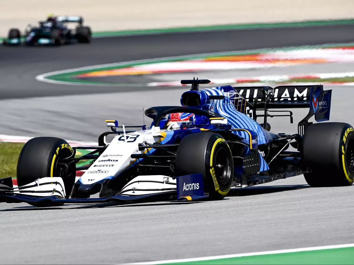 George Russell Foto zur News: Williams: Russell ähnlich stark wie Hamilton in seinen Anfangsjahren