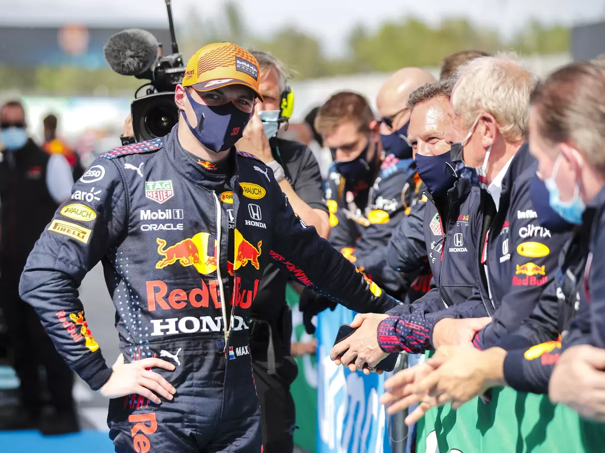 Foto zur News: Subtile Kritik an Perez: Max Verstappen fühlt sich allein gelassen