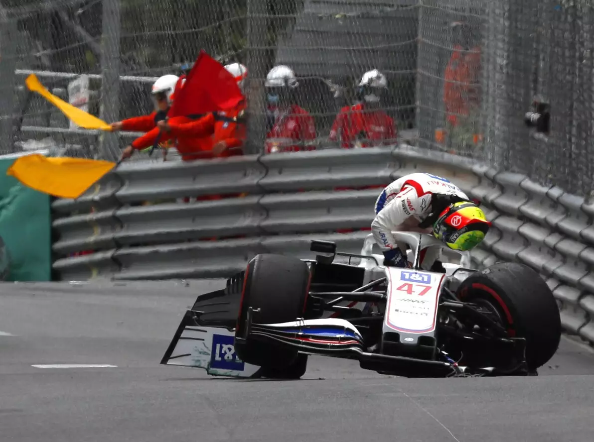 Foto zur News: Mick Schumacher nach Crash: "Natürlich ärgere ich mich"