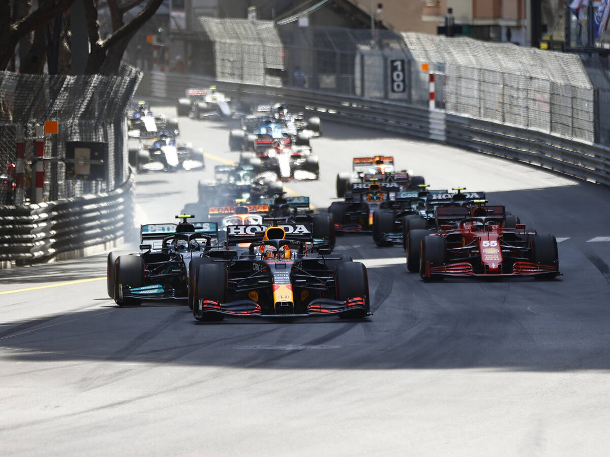 Foto zur News: GP Monaco 2021: Max Verstappen gewinnt, Mercedes patzt!