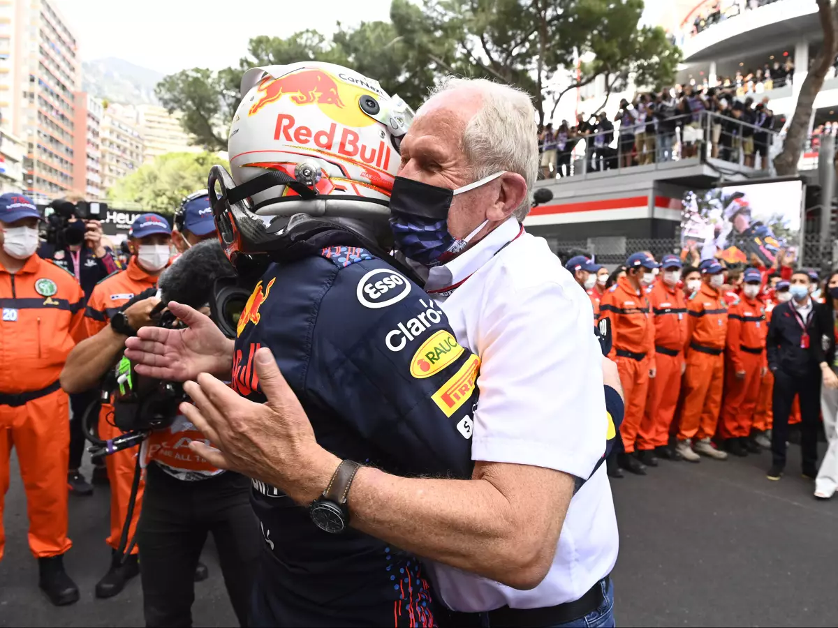 Foto zur News: Helmut Marko: "Überrascht, dass Hamilton kampflos hinter Gasly fuhr"