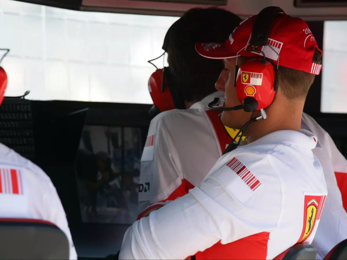 Michael Schumacher Foto zur News: Norbert Haug: Michael Schumacher wäre ein guter Teammanager geworden